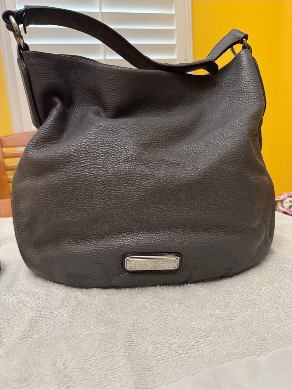 Marc Jacobs Grey Pebbled Leather Shoulder Hobo Pre-Owned